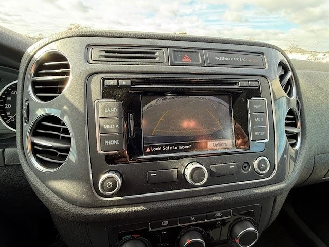 2012 Volkswagen Tiguan - Image 18 of 20