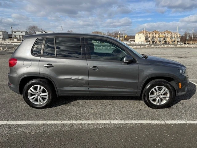 2012 Volkswagen Tiguan - Image 8 of 20