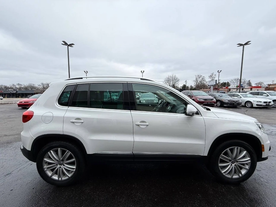 2012 Volkswagen Tiguan - Image 6 of 20