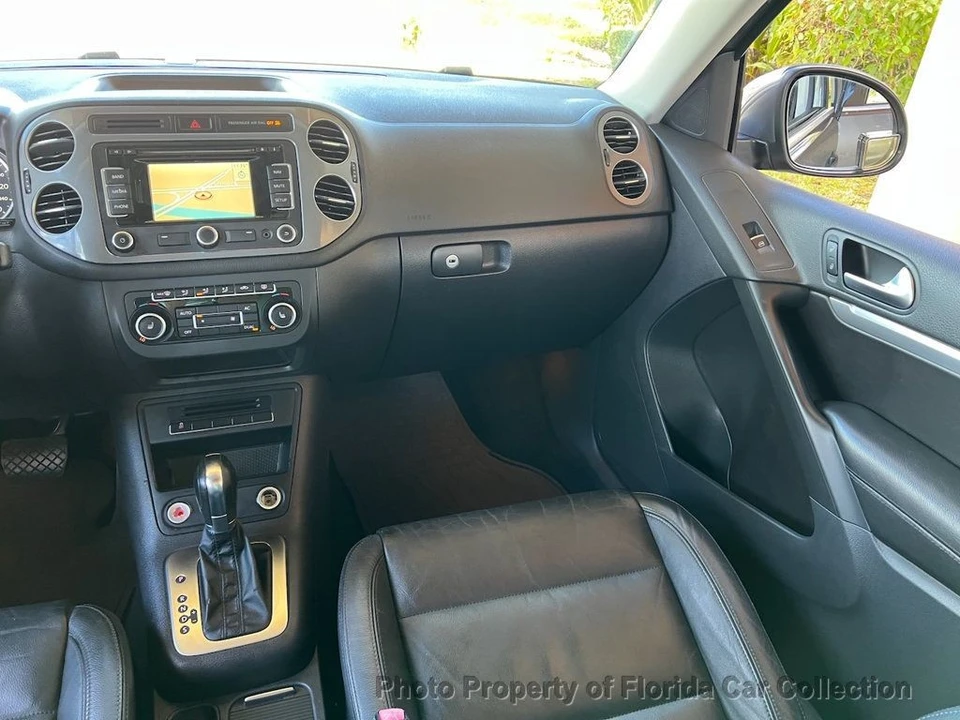 2012 Volkswagen Tiguan - Image 12 of 12