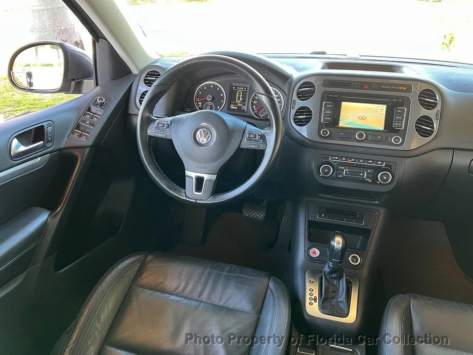 2012 Volkswagen Tiguan - Image 11 of 12