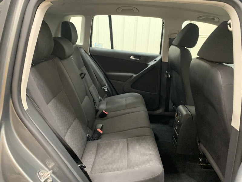 2012 Volkswagen Tiguan - Image 16 of 21