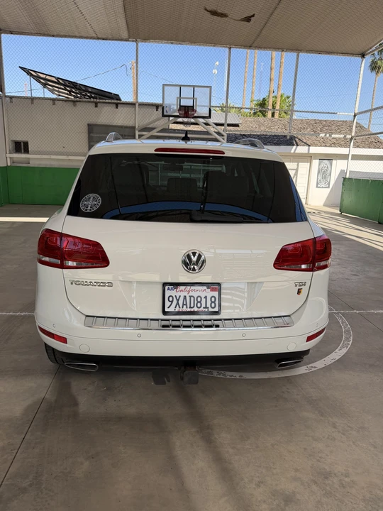 2012 Volkswagen Touareg - Image 11 of 31