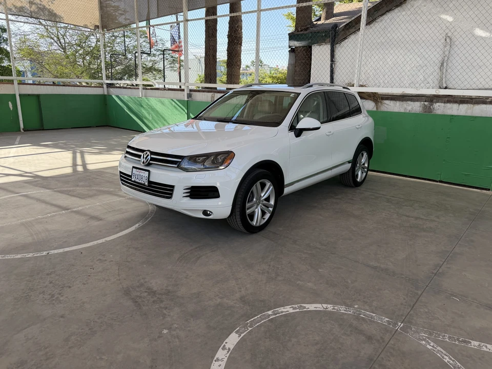2012 Volkswagen Touareg - Image 5 of 31