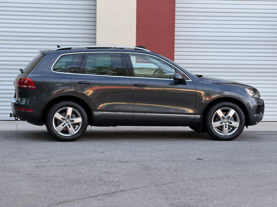 2012 Volkswagen Touareg - Image 18 of 31