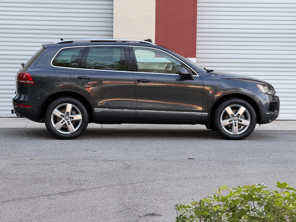 2012 Volkswagen Touareg - Image 19 of 31