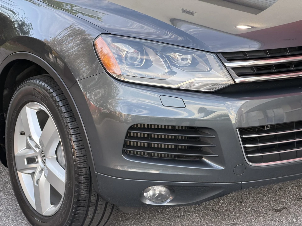 2012 Volkswagen Touareg - Image 27 of 31