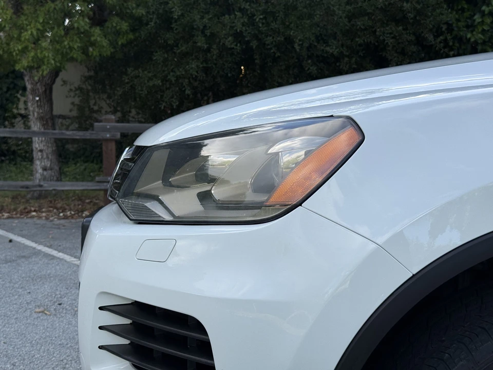 2012 Volkswagen Touareg - Image 23 of 31