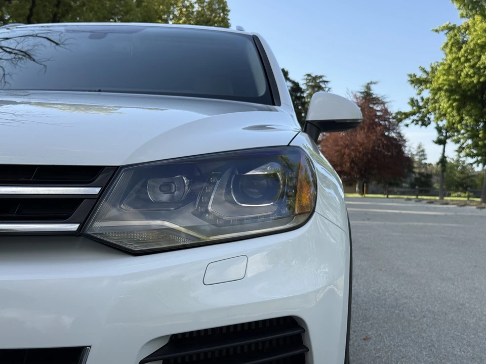 2012 Volkswagen Touareg - Image 22 of 31