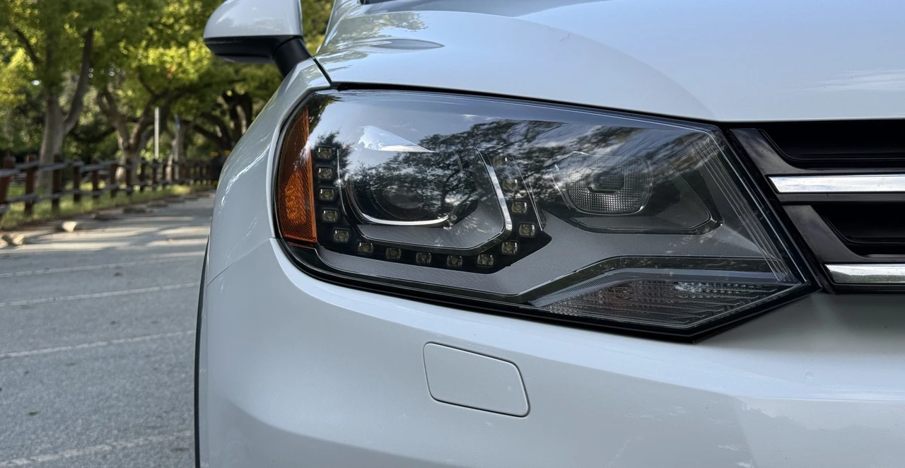 2012 Volkswagen Touareg - Image 19 of 31
