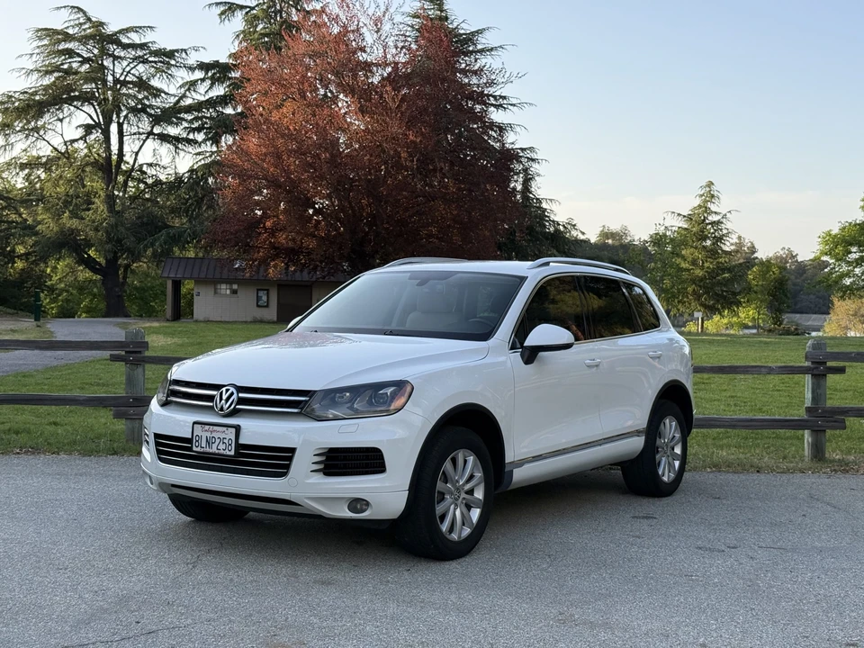 2012 Volkswagen Touareg - Image 3 of 31