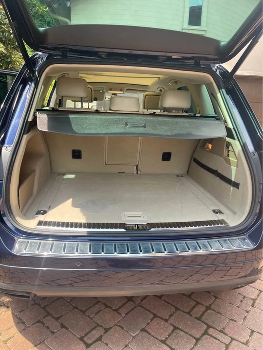 2012 Volkswagen Touareg - Image 5 of 10