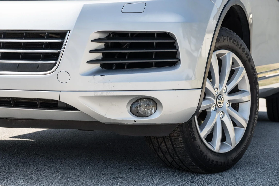 2012 Volkswagen Touareg - Image 27 of 31