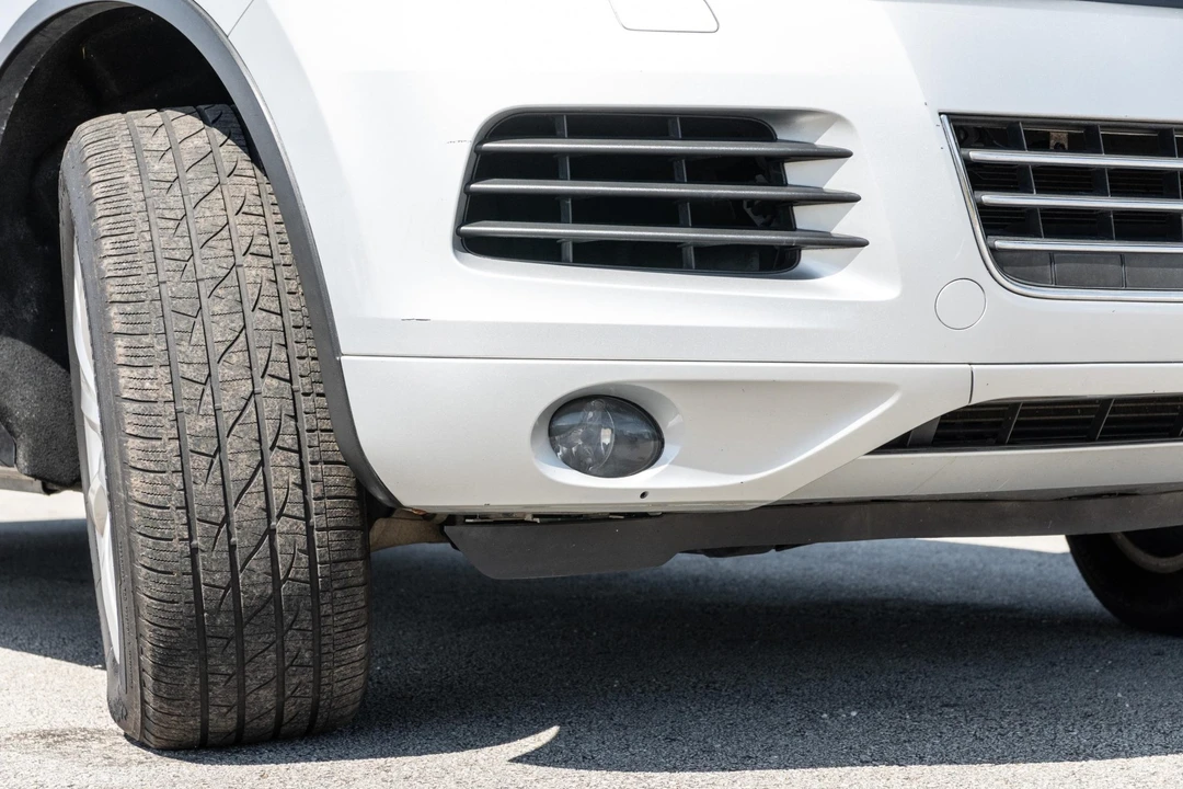 2012 Volkswagen Touareg - Image 26 of 31
