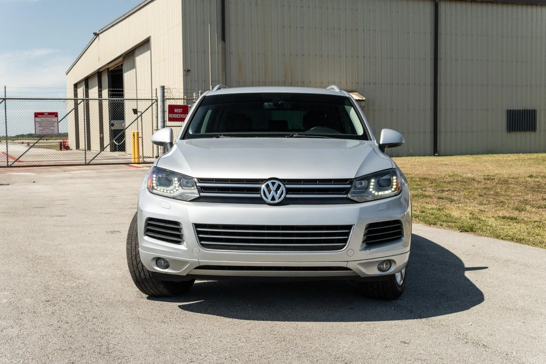 2012 Volkswagen Touareg - Image 6 of 31