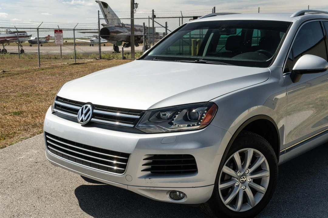 2012 Volkswagen Touareg - Image 16 of 31