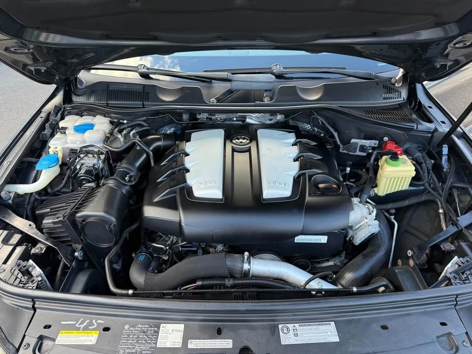 2012 Volkswagen Touareg - Image 13 of 15