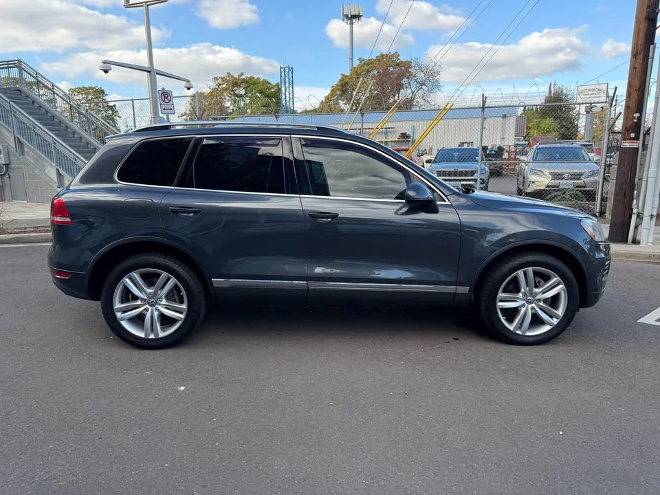2012 Volkswagen Touareg - Image 7 of 15