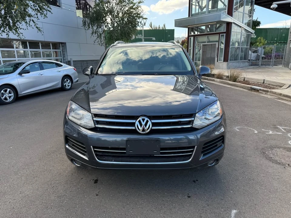 2012 Volkswagen Touareg - Image 9 of 15
