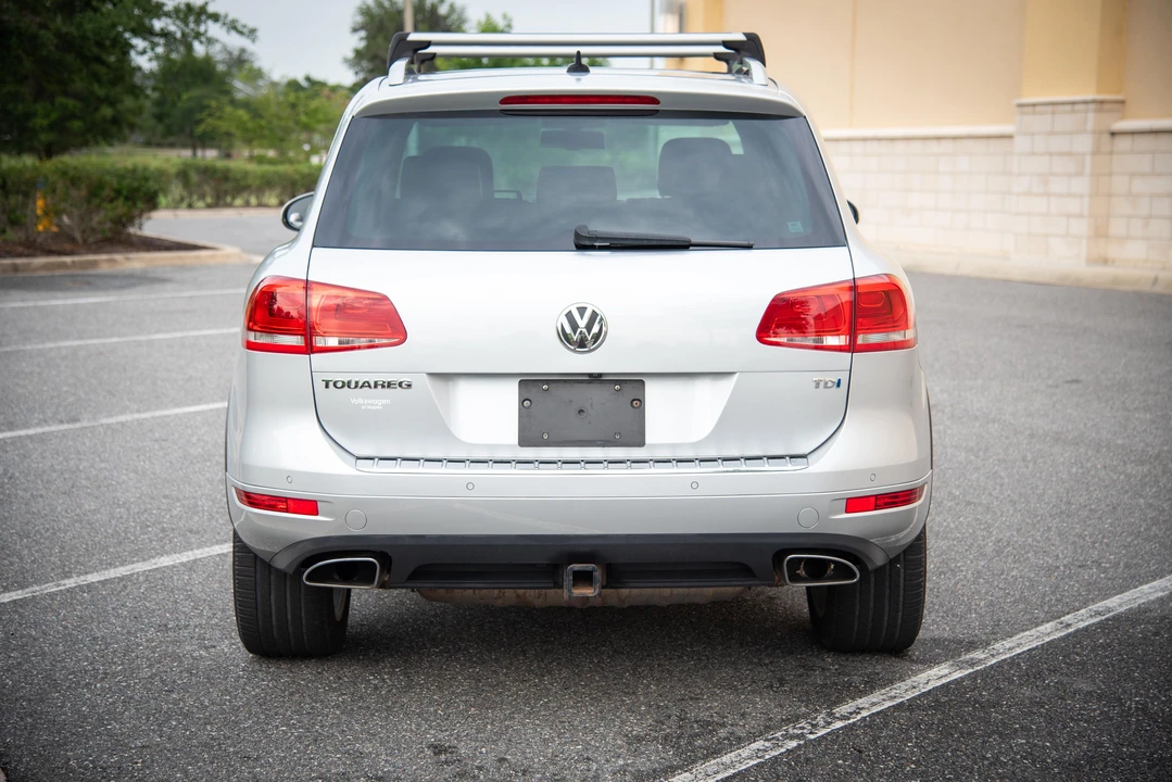 2012 Volkswagen Touareg - Image 5 of 31