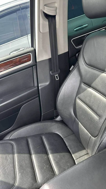 2012 Volkswagen Touareg - Image 7 of 7