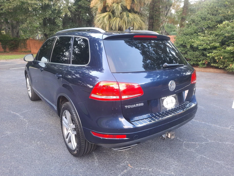 2012 Volkswagen Touareg - Image 27 of 31