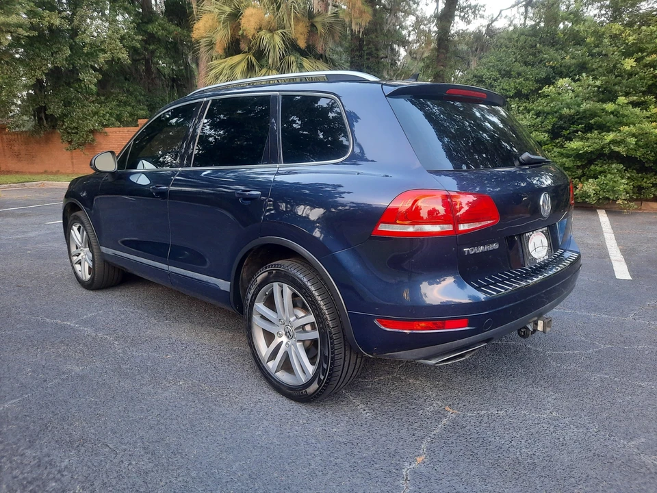 2012 Volkswagen Touareg - Image 26 of 31