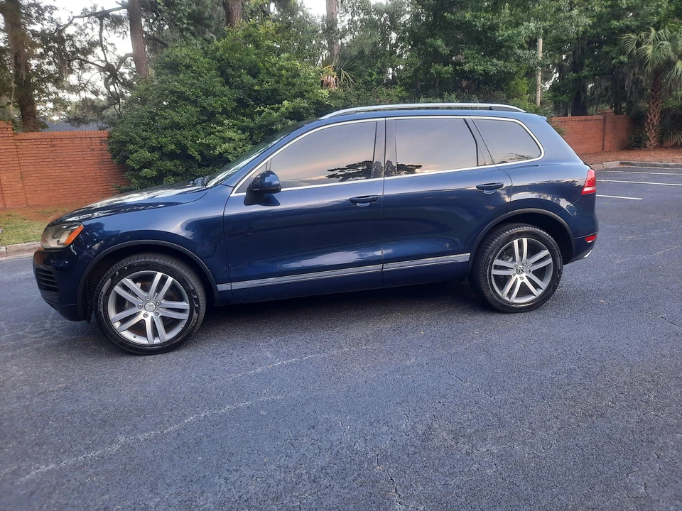 2012 Volkswagen Touareg - Image 18 of 31