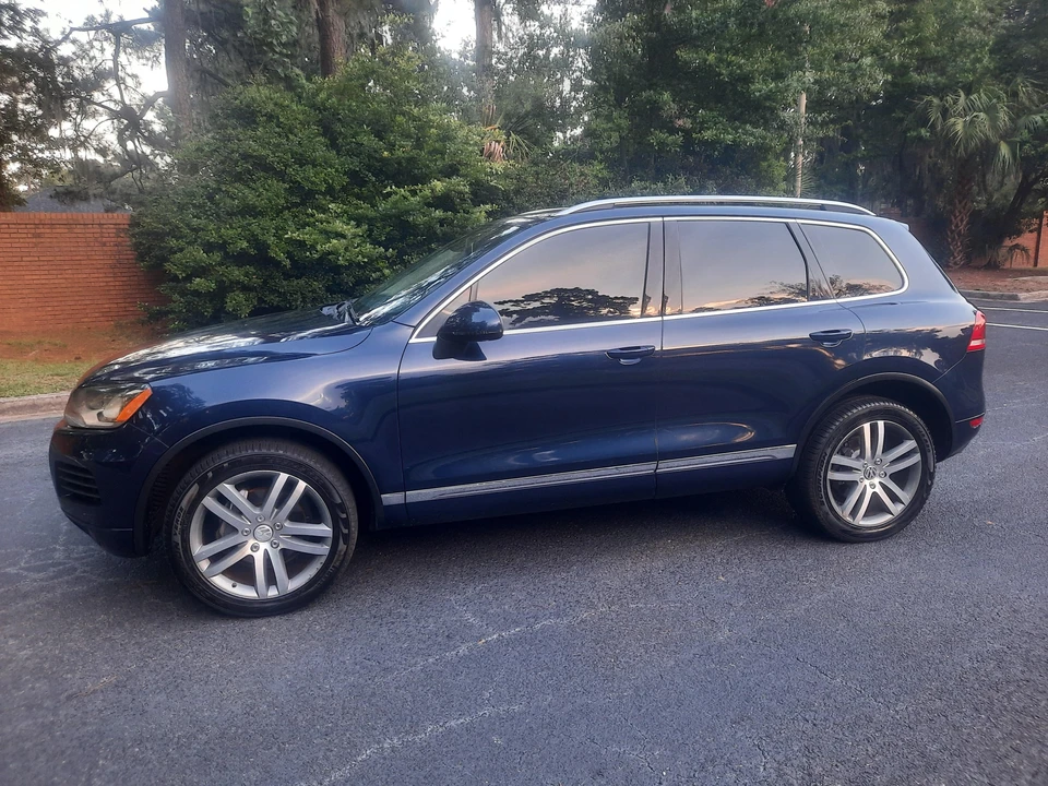 2012 Volkswagen Touareg - Image 20 of 31