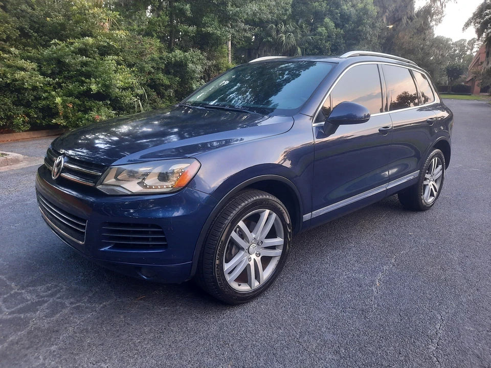 2012 Volkswagen Touareg - Image 13 of 31