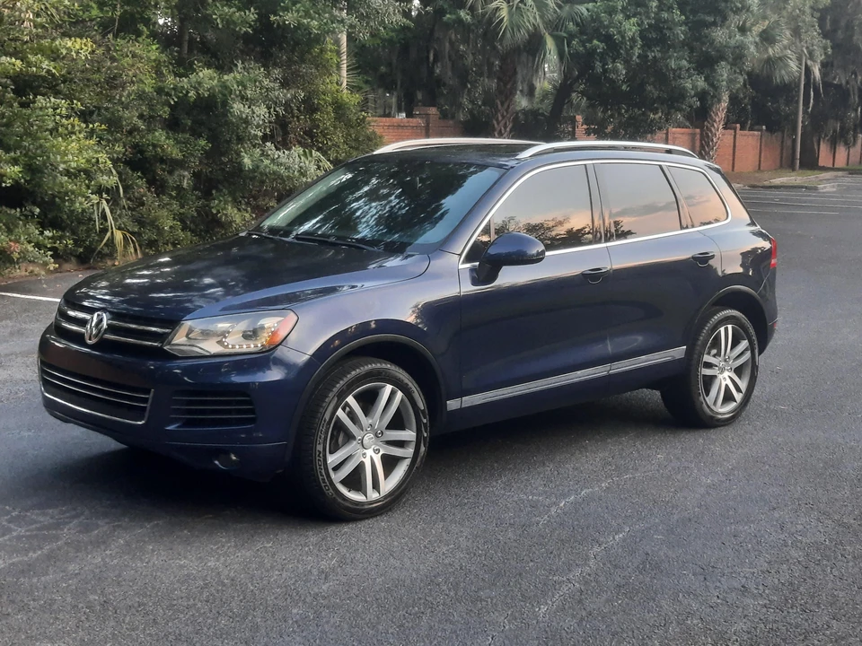 2012 Volkswagen Touareg - Image 14 of 31