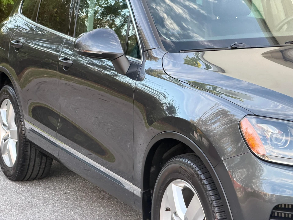 2012 Volkswagen Touareg - Image 18 of 31