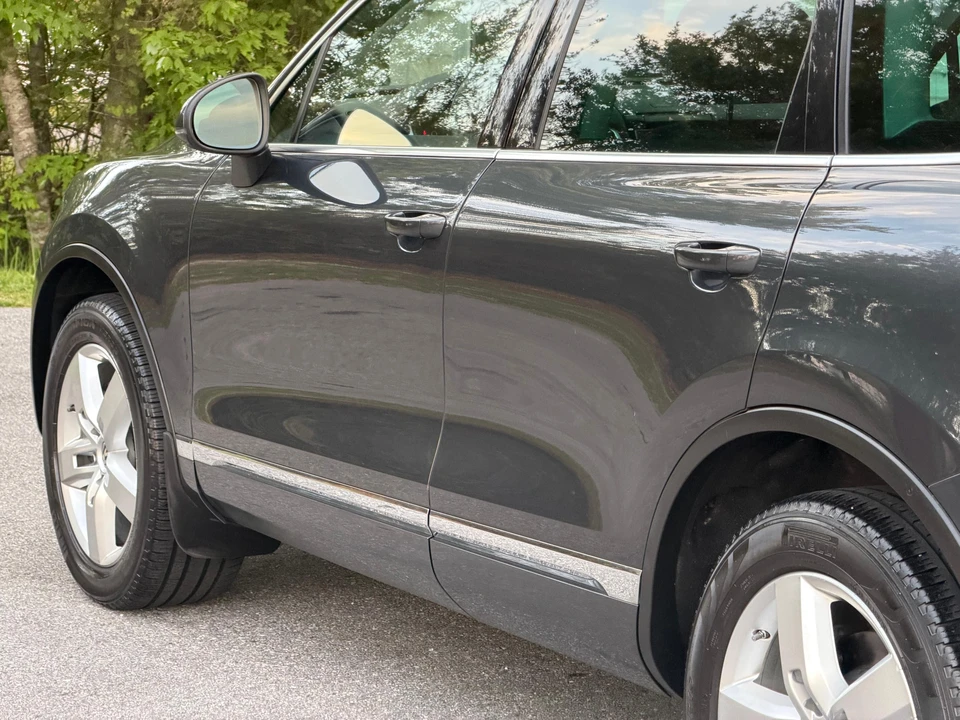 2012 Volkswagen Touareg - Image 28 of 31