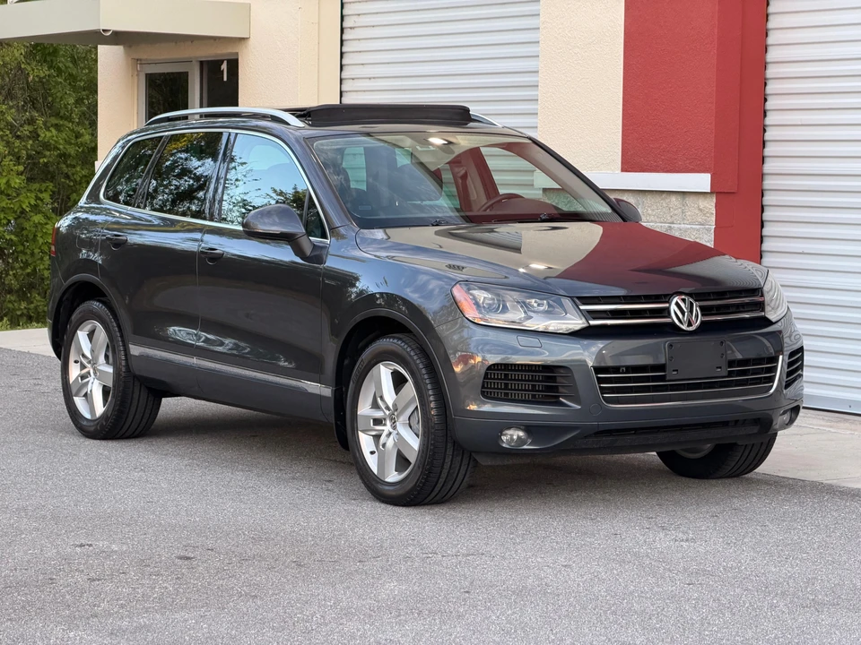 2012 Volkswagen Touareg - Image 15 of 31
