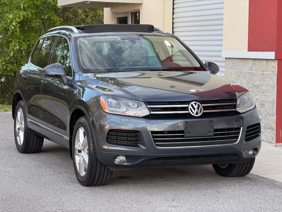 2012 Volkswagen Touareg - Image 16 of 31