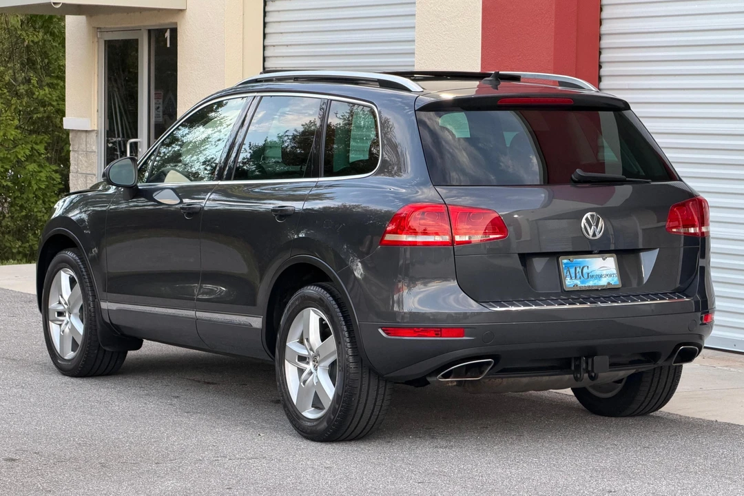 2012 Volkswagen Touareg - Image 4 of 31