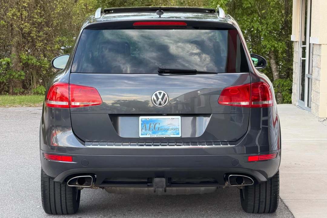 2012 Volkswagen Touareg - Image 5 of 31