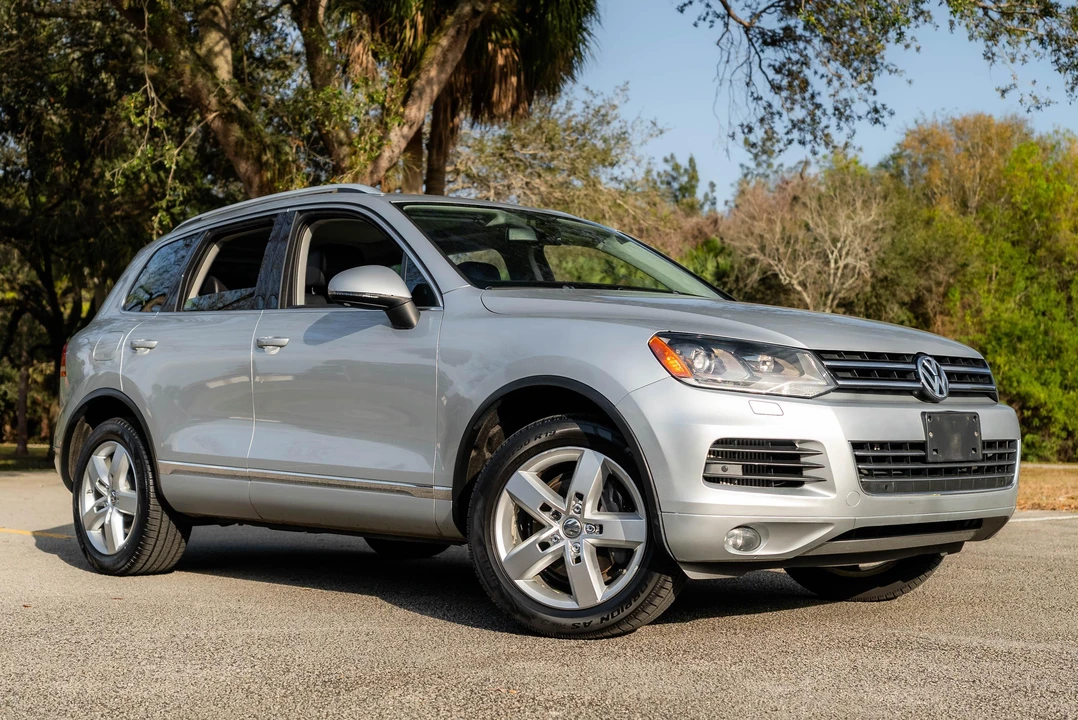 2012 Volkswagen Touareg - Image 11 of 31