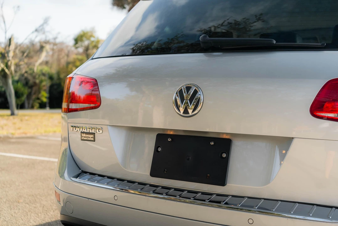 2012 Volkswagen Touareg - Image 21 of 31