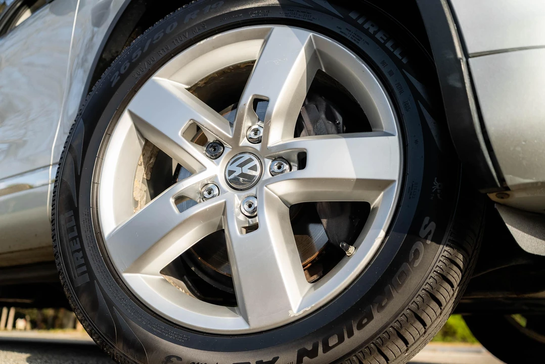 2012 Volkswagen Touareg - Image 30 of 31