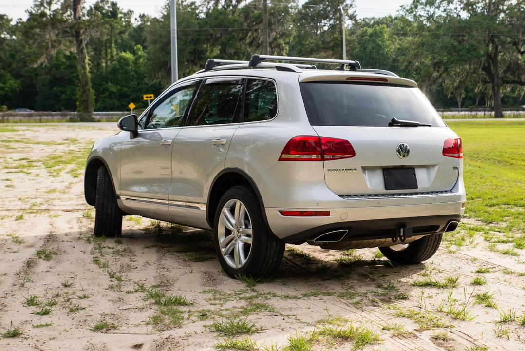 2012 Volkswagen Touareg - Image 21 of 31