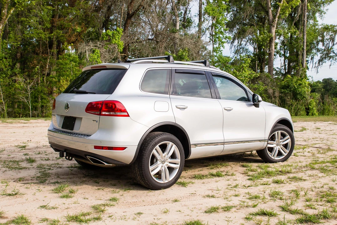 2012 Volkswagen Touareg - Image 27 of 31
