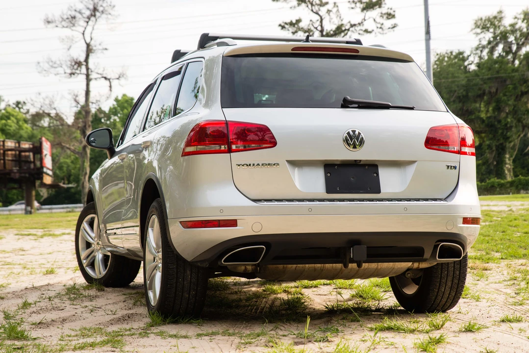 2012 Volkswagen Touareg - Image 22 of 31