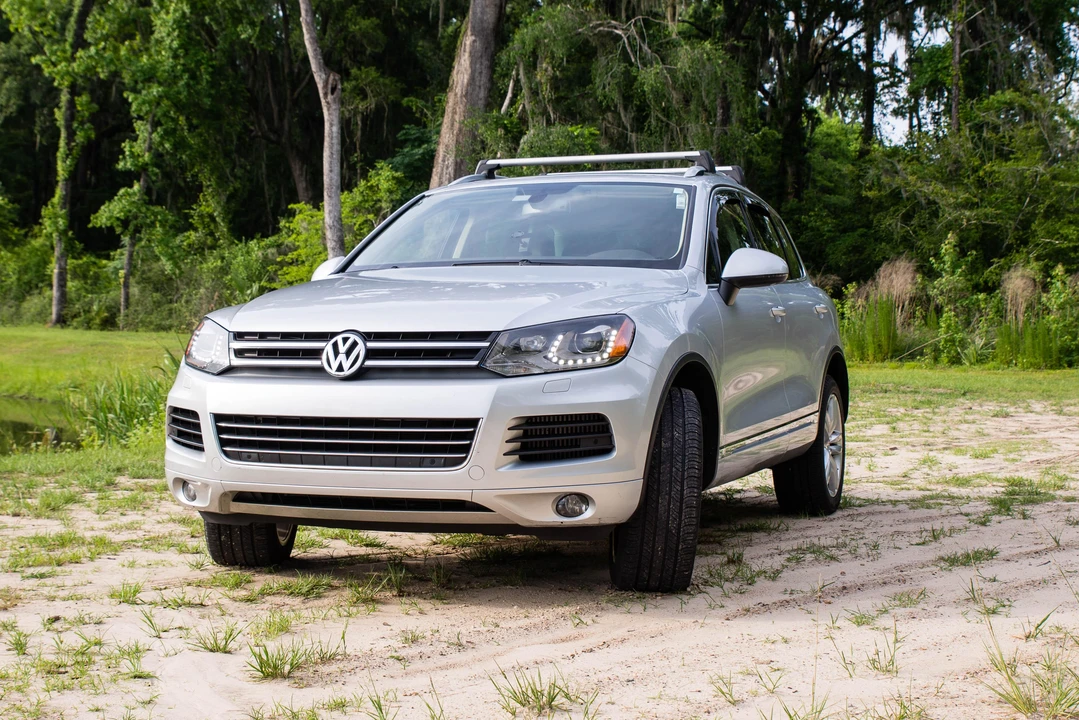 2012 Volkswagen Touareg - Image 9 of 31