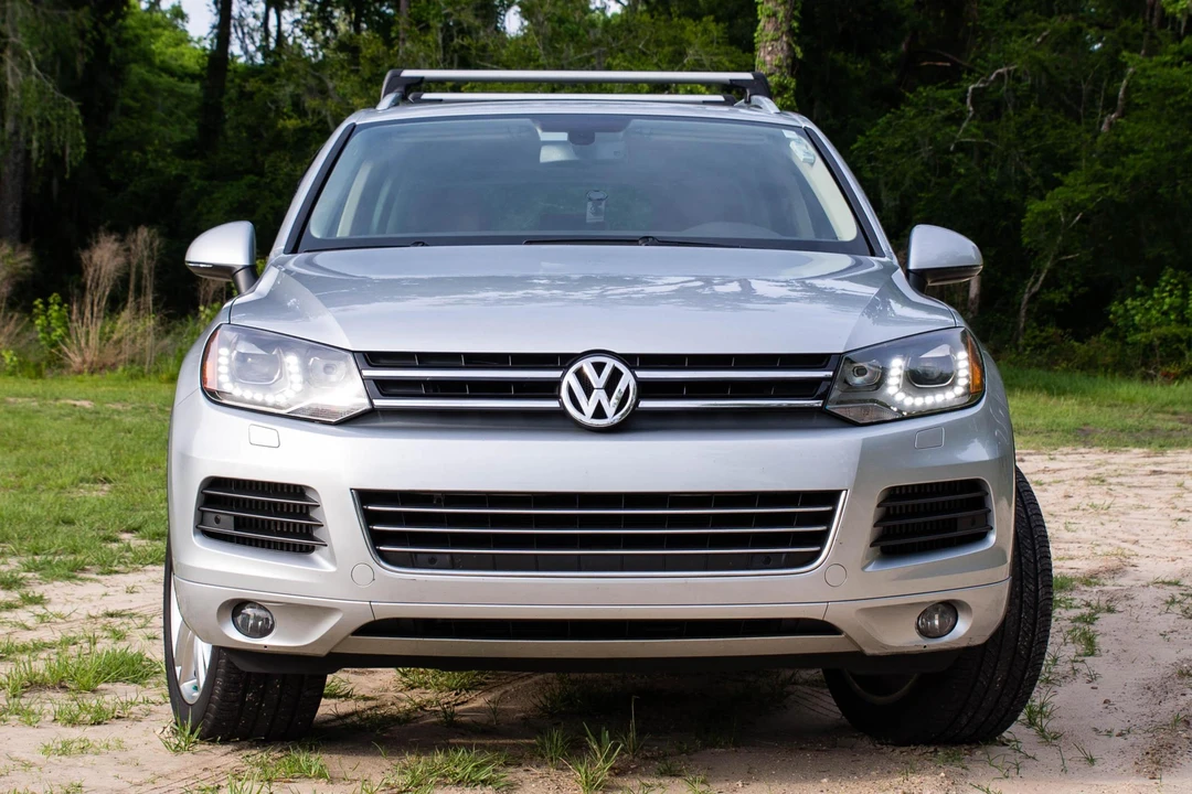 2012 Volkswagen Touareg - Image 2 of 31