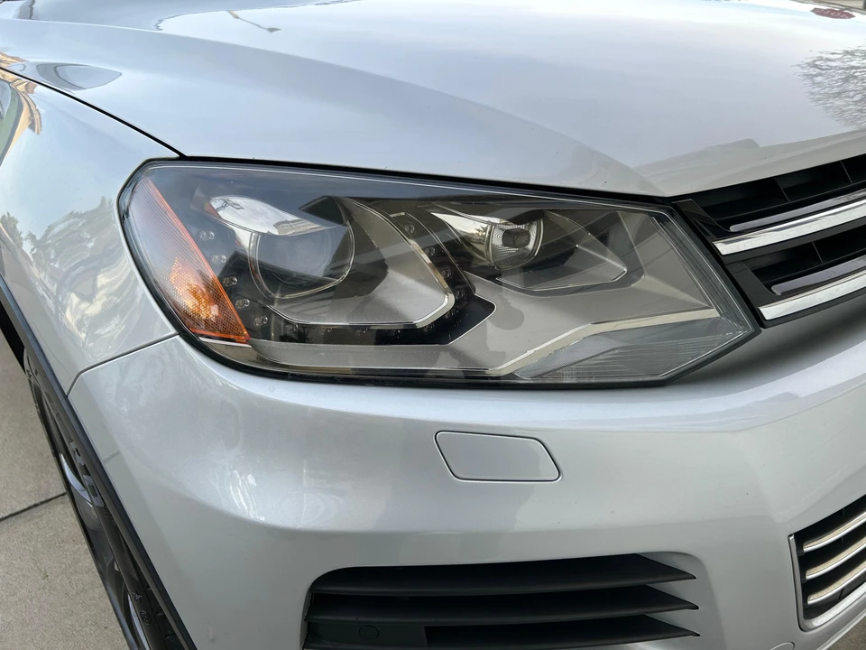 2012 Volkswagen Touareg - Image 9 of 31