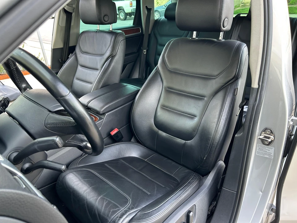 2012 Volkswagen Touareg - Image 31 of 31