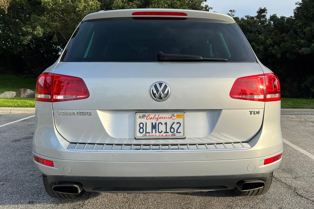 2012 Volkswagen Touareg - Image 5 of 31