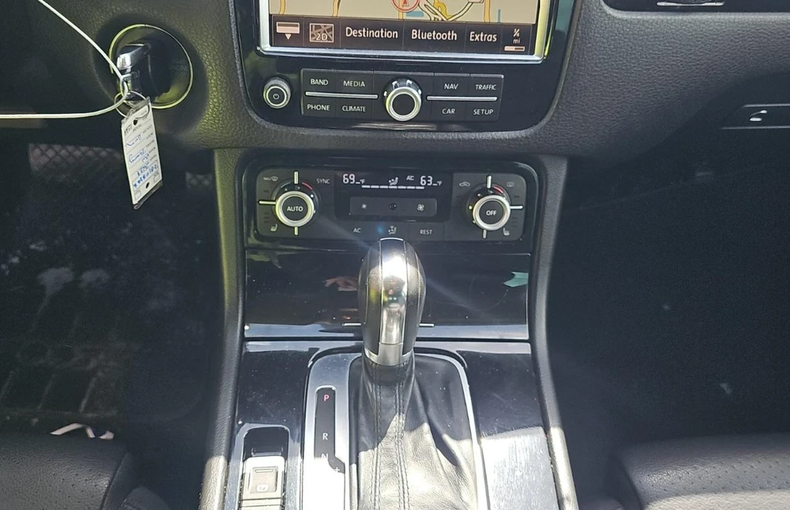 2012 Volkswagen Touareg - Image 12 of 12