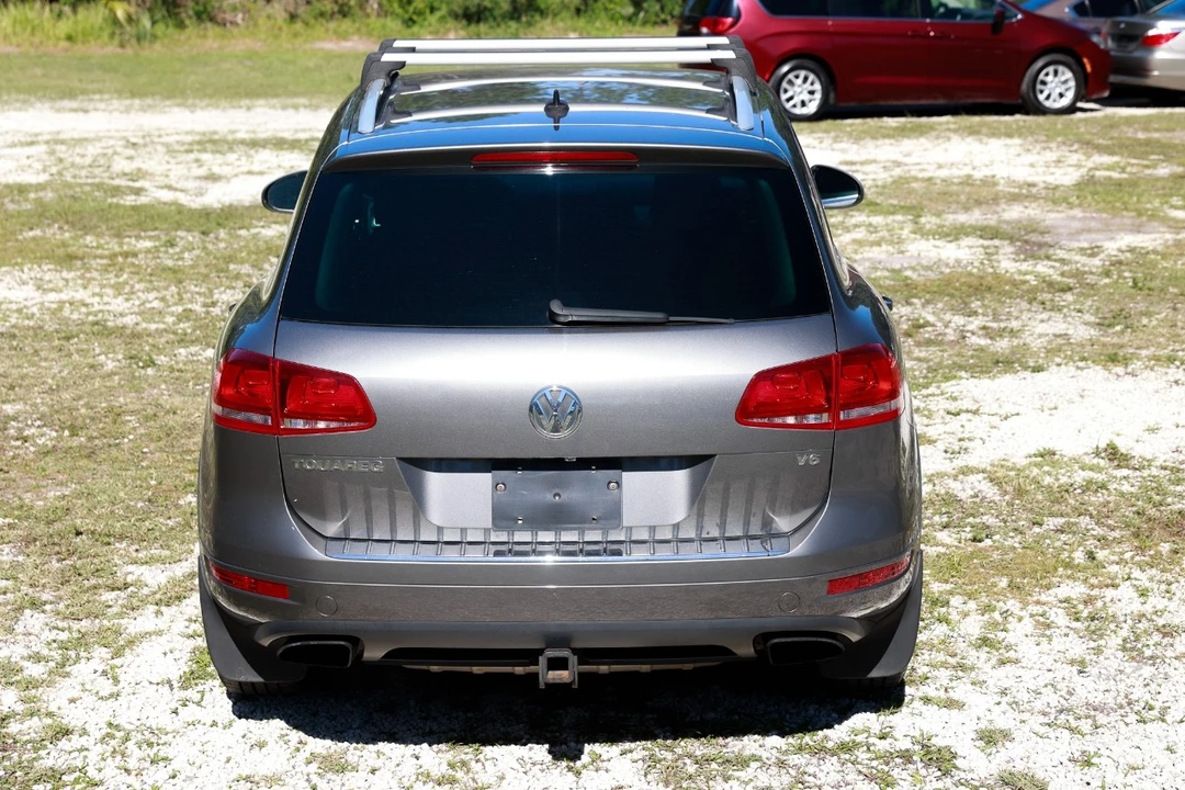 2012 Volkswagen Touareg - Image 9 of 12